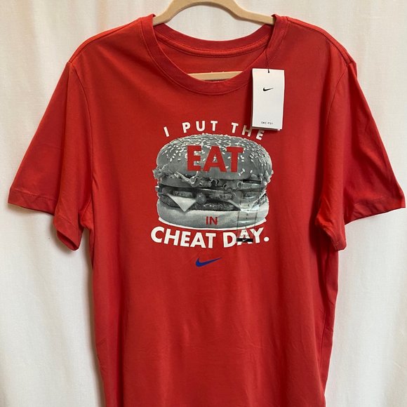 NWT - Nike Men's T-Shirt - Picture 2 of 5